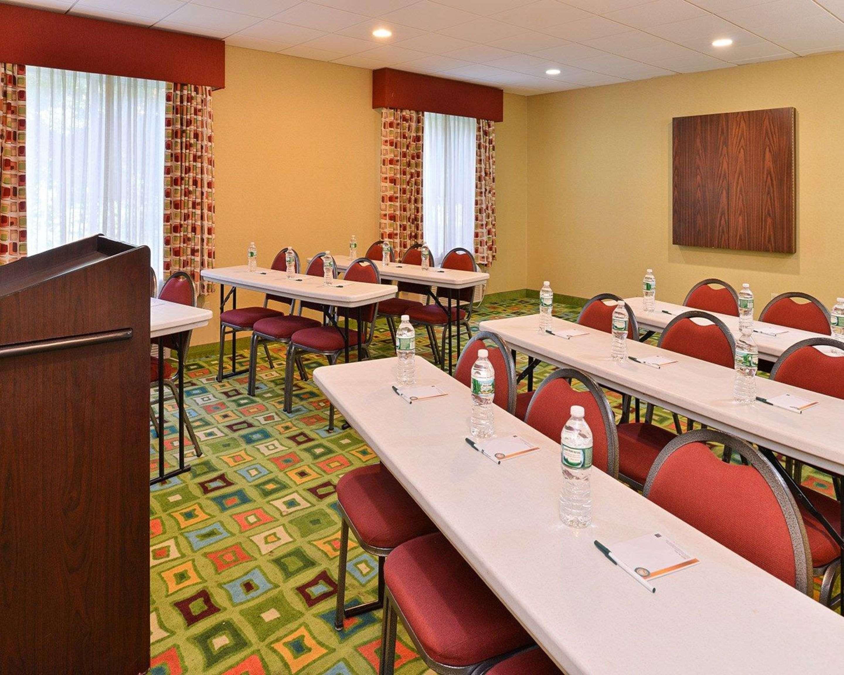 Quality Suites Stratford Zewnętrze zdjęcie